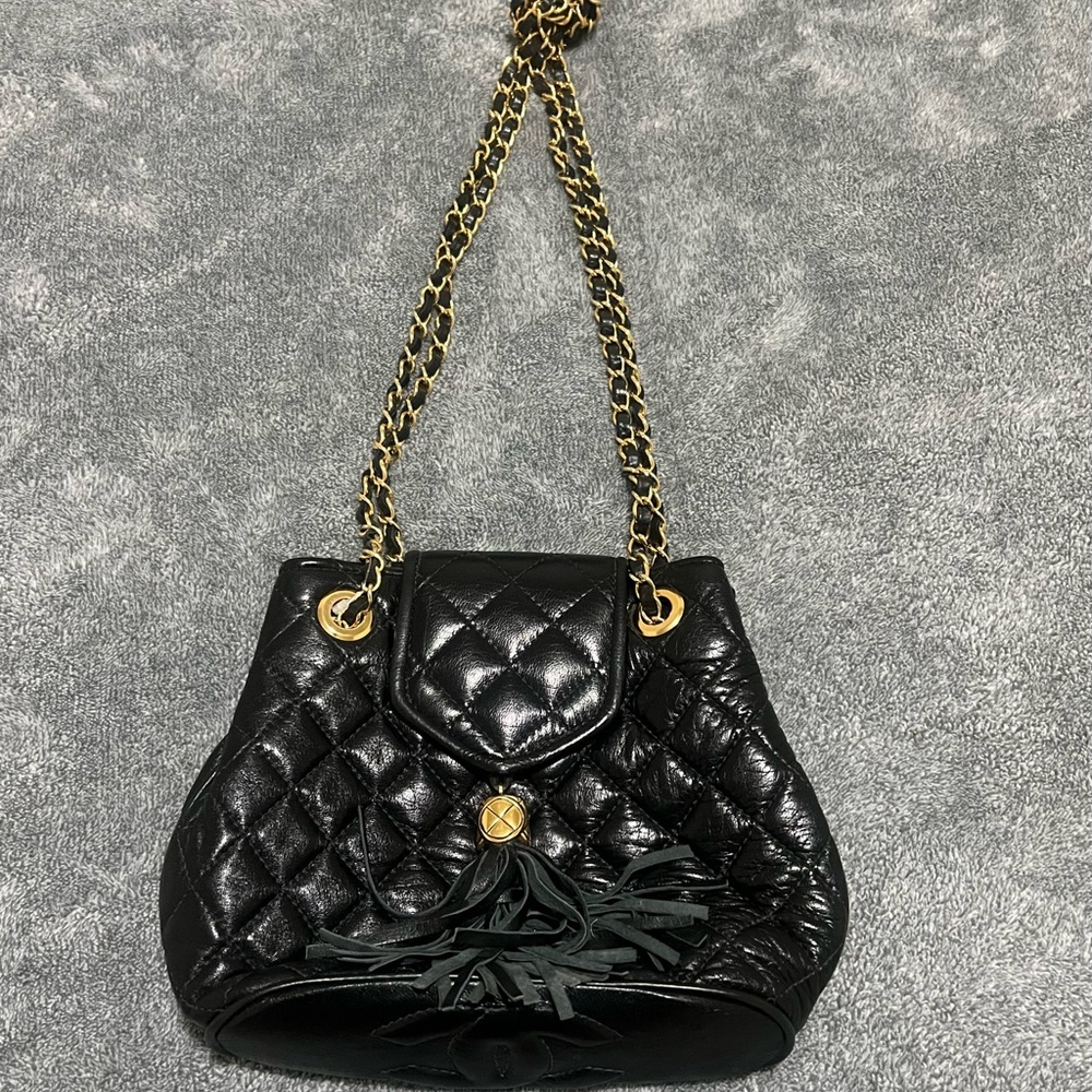 Black Quilted Chain Shoulder Bag